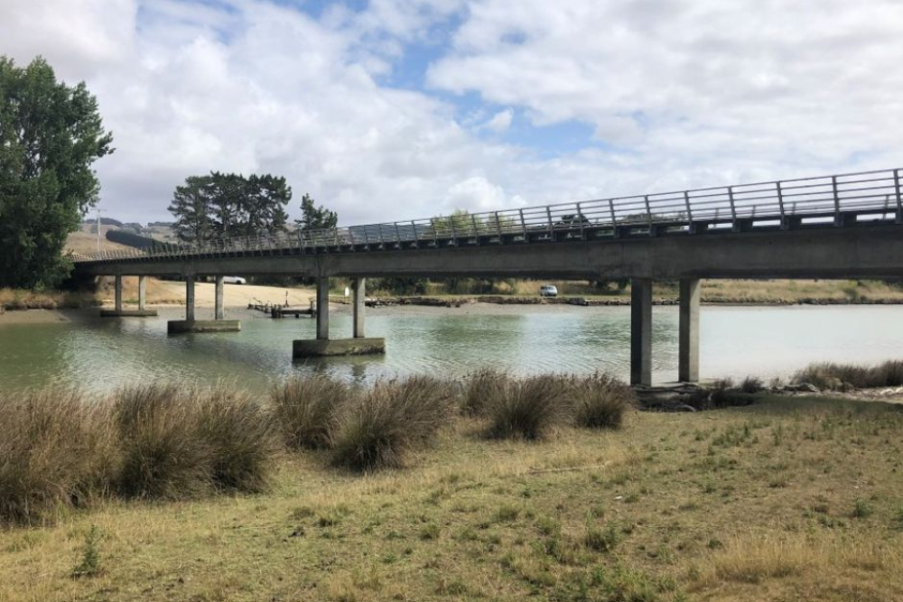 Solution for bridge into Te Paerahi Beach (Pōrangahau) underway 